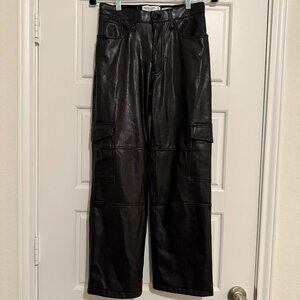 Abercrombie & Fitch The 90s Relaxed Jean High Rise Black Vegan Leather Size 26
